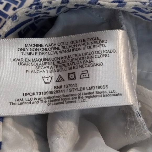 The Limited Women's Tailored Chino Stretch Navy Blue Printed Short Sz8 - Picture 9 of 9